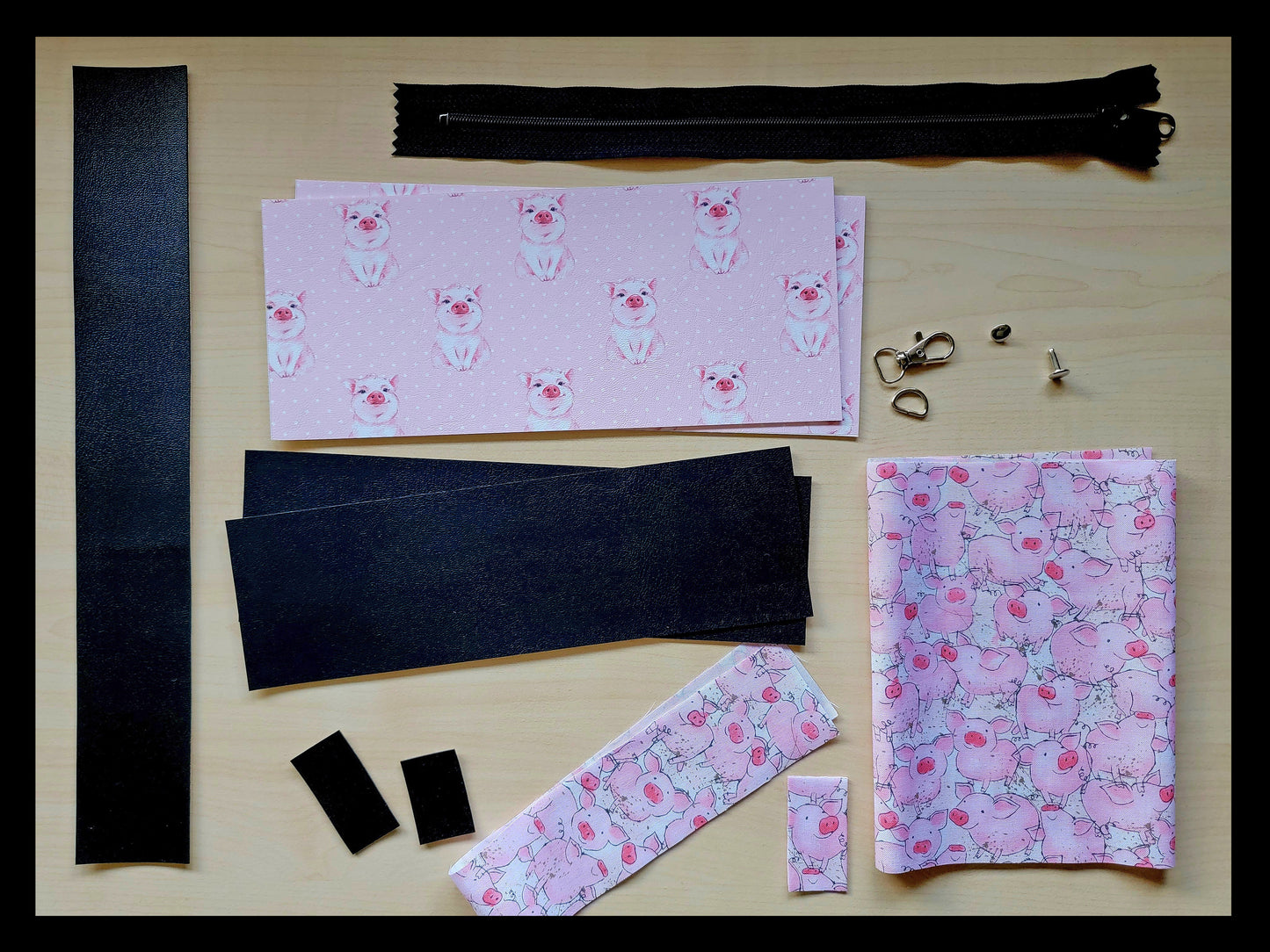 Pigs & Polka Dots Wristlet Making Kit