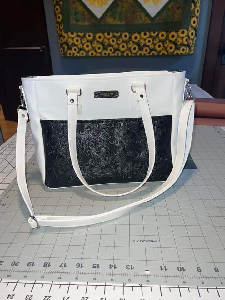The Becca Handbag- Digital Pattern