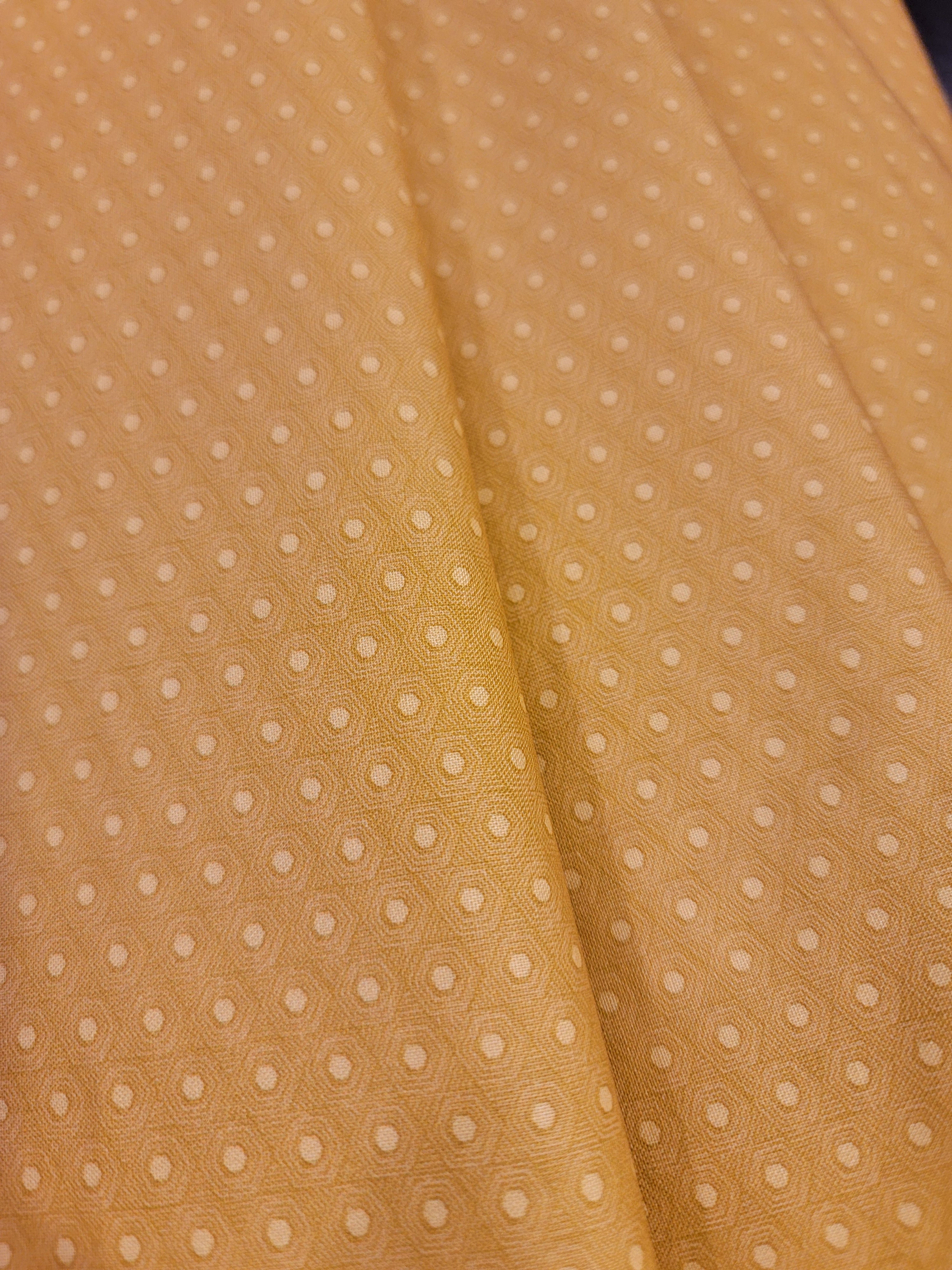 Honeybee- Golden Honeycomb Fabric (half yard increment)
