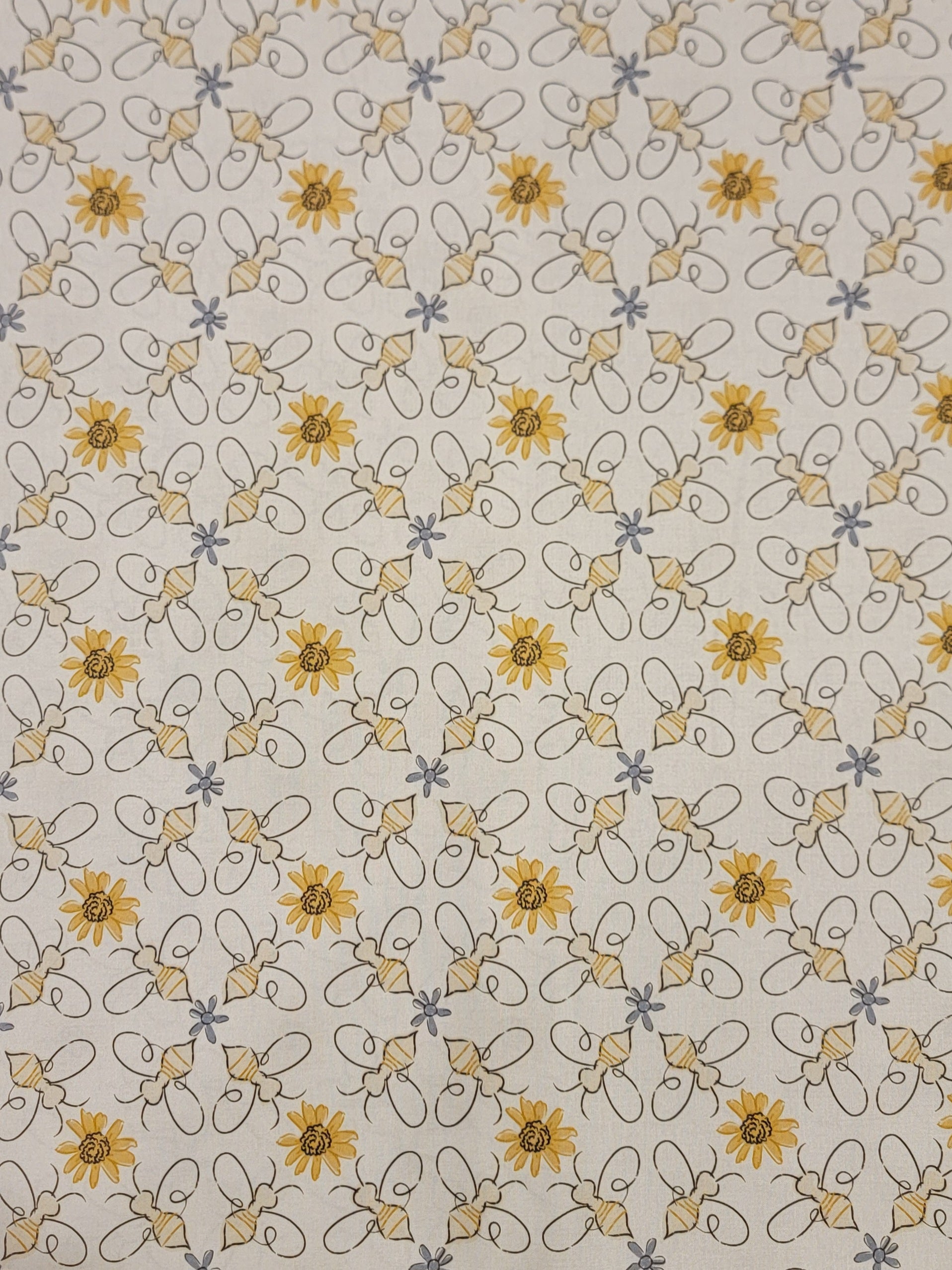 Honeybee- Buzzing Bees Fabric (half yard increment)