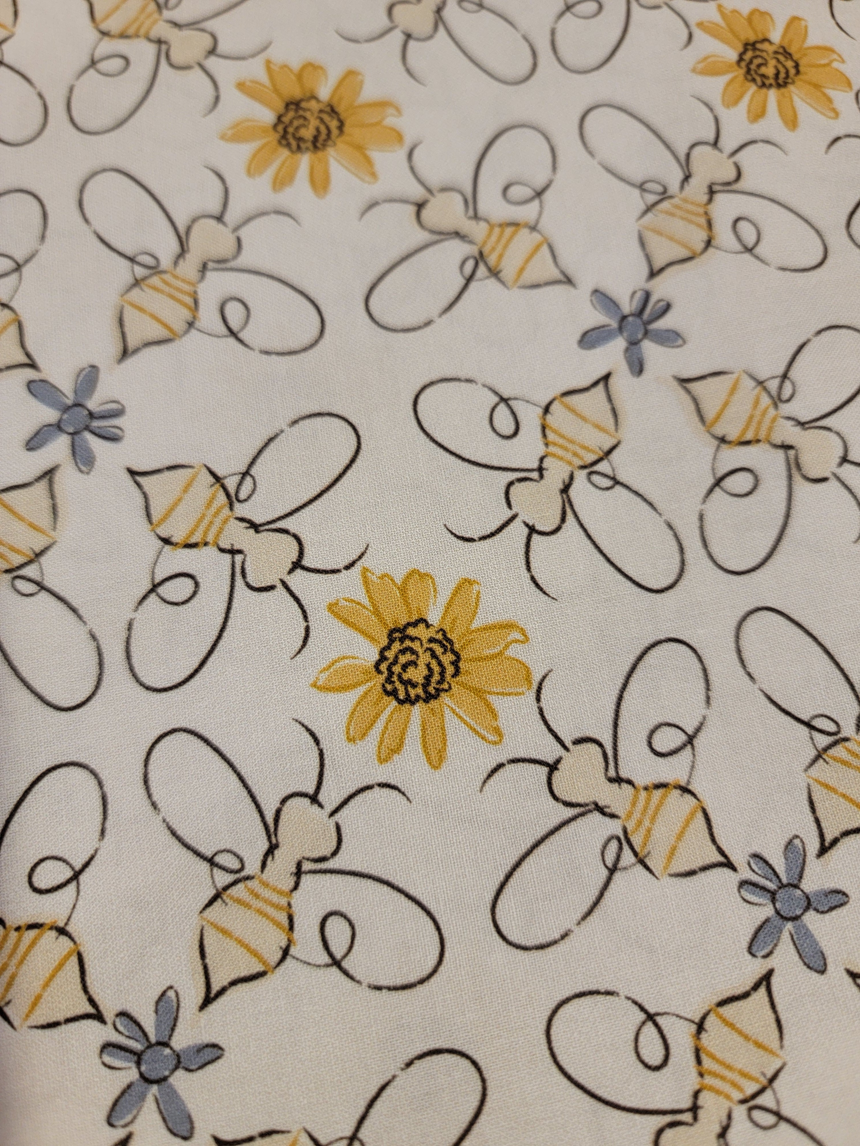 Honeybee- Buzzing Bees Fabric (half yard increment)