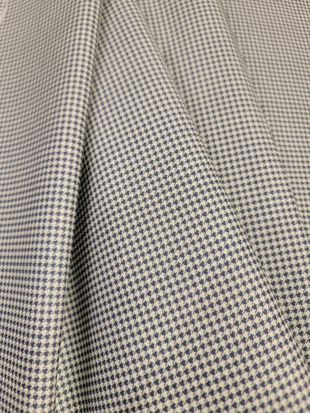 Honeybee- Navy Houndstooth Fabric (half yard increment)