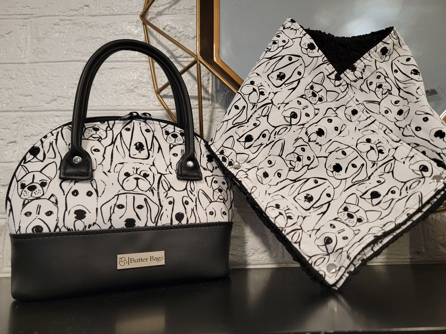 A Cozy Cuddle- Reversible Mini Scarf (Digital Pattern)