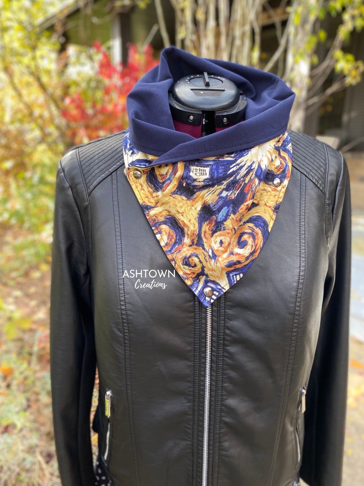 A Cozy Cuddle- Reversible Mini Scarf (Digital Pattern)