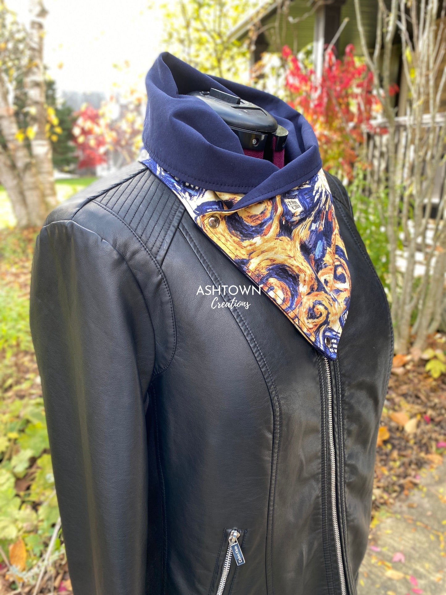 A Cozy Cuddle- Reversible Mini Scarf (Digital Pattern)