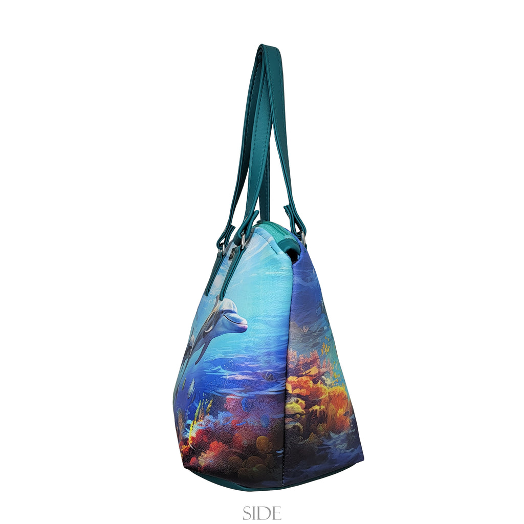 Dolphin Lola