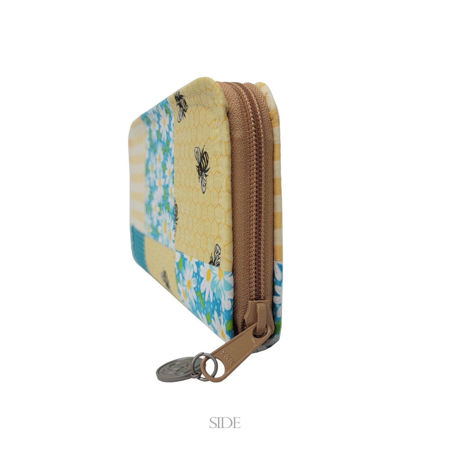 Daisy Garden (Quilted) Zip Around Wallet